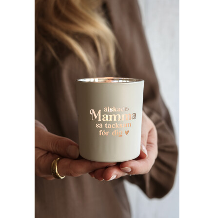 Majas lykta �lskade mamma..